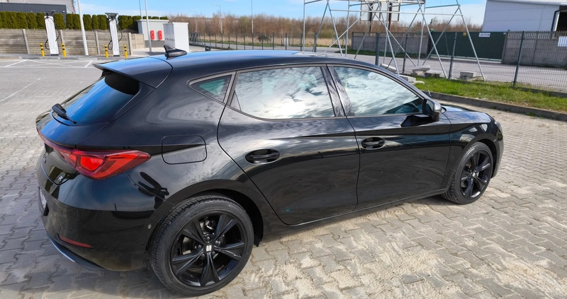 Seat Leon cena 74900 przebieg: 68500, rok produkcji 2020 z Radomsko małe 466